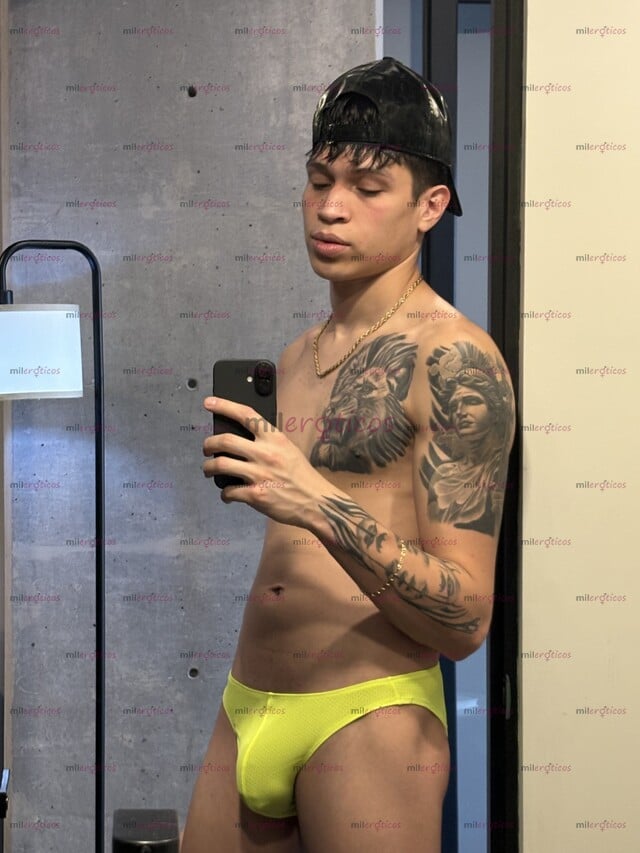 FOTOS DE SEXY CHICO VARONIL CON 22CM VERSÁTIL CON GANAS DE COMPLACERTE 24HRS