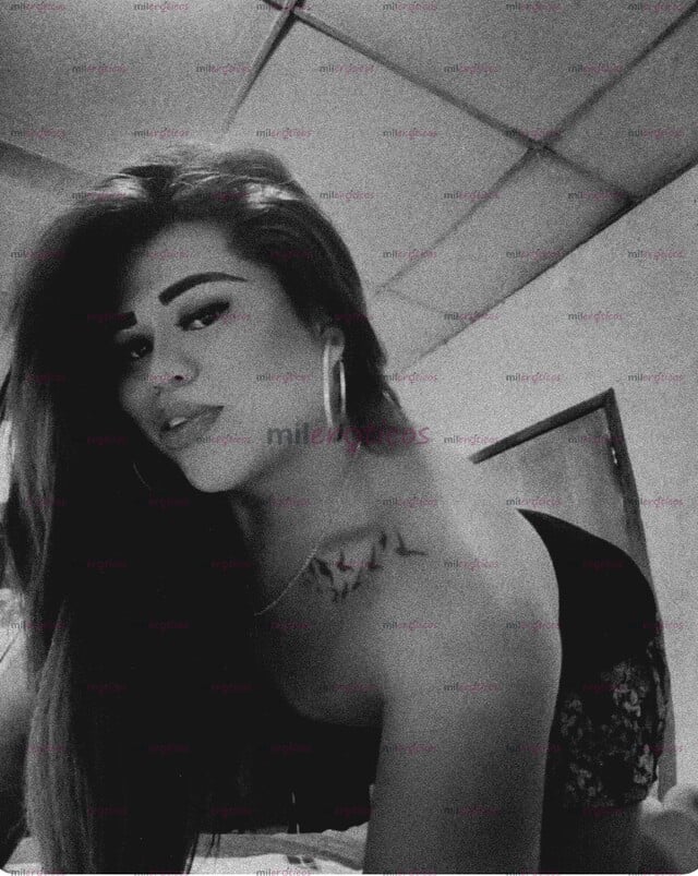 FOTOS DE HOLA QUÉ TAL SOY ALEXANDRA UNA CHICA TRANS DISPONIBLE PARA TUS FANTASÍAS SEXUALE