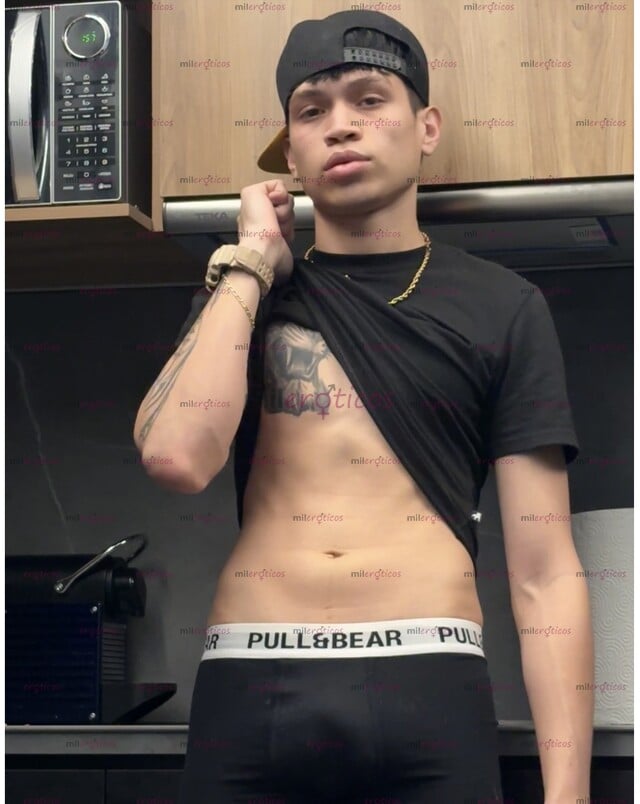 FOTOS DE SEXY CHICO VARONIL CON 22CM VERSÁTIL CON GANAS DE COMPLACERTE 24HRS