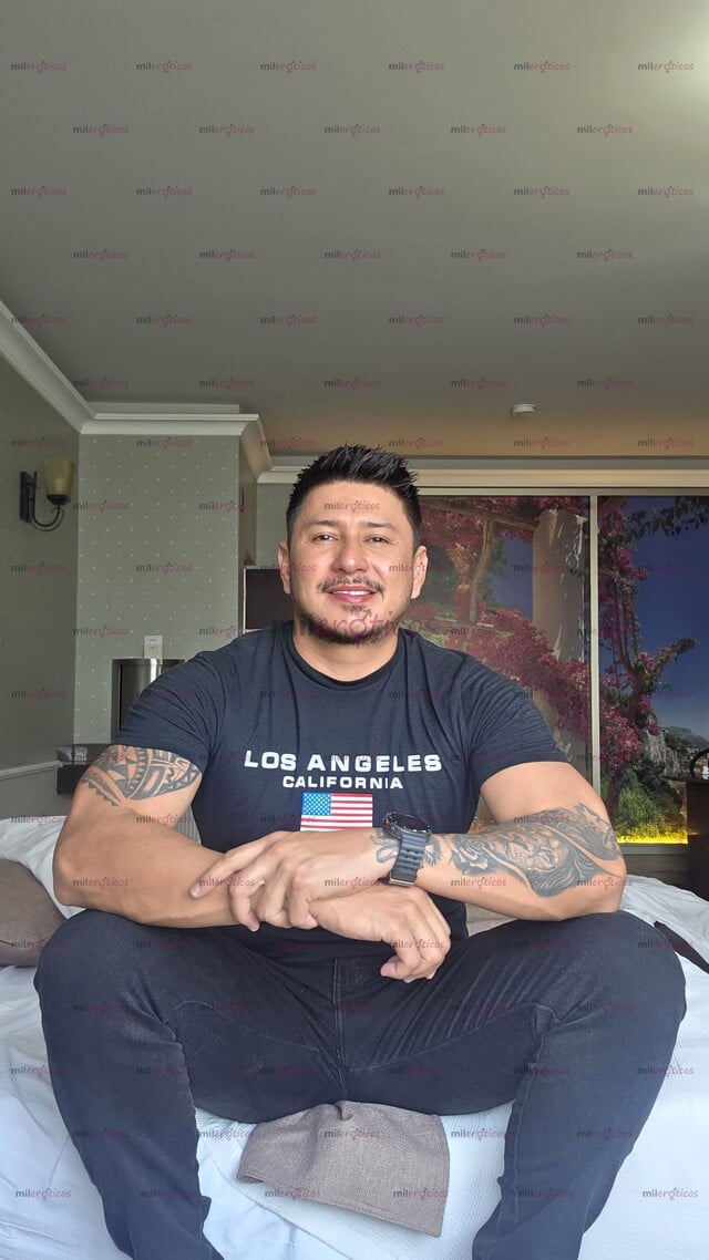 FOTOS DE NORTEÑO CALIENTE Y JUGUETON CON MUY BUENA VERGA