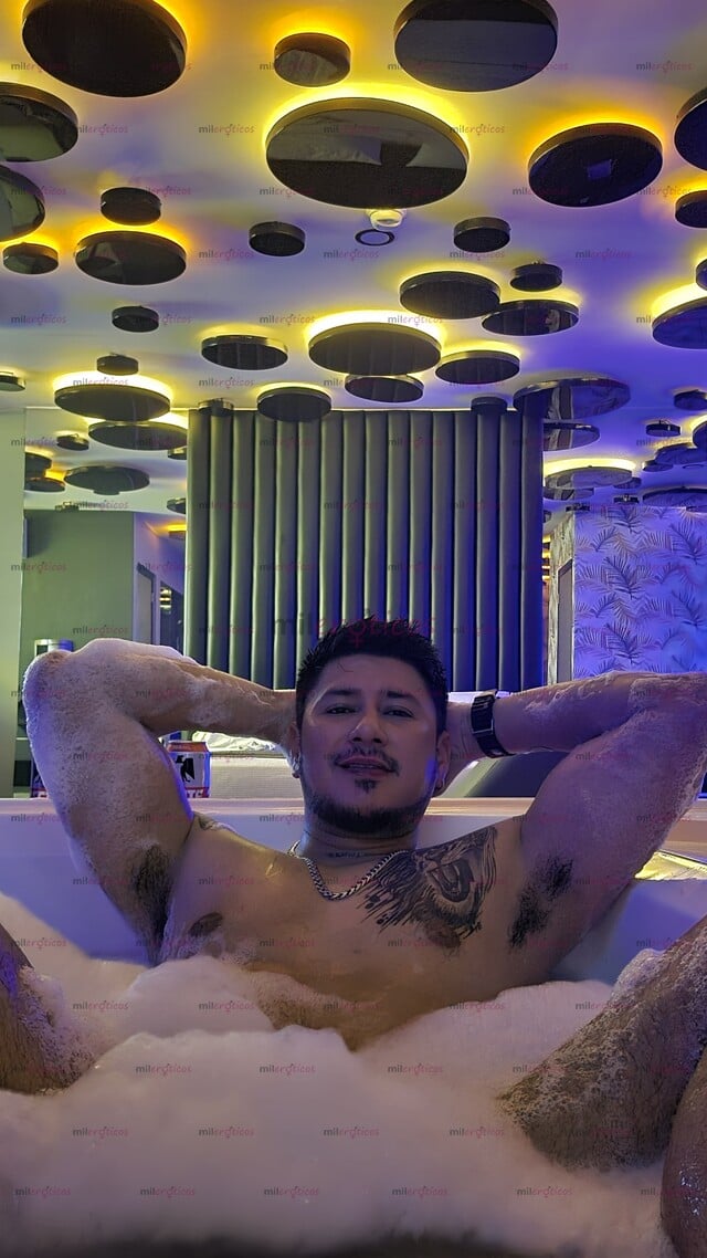 FOTOS DE NORTEÑO CALIENTE Y JUGUETON CON MUY BUENA VERGA