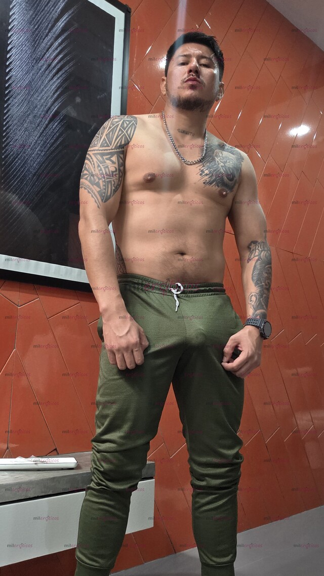 FOTOS DE NORTEÑO CALIENTE Y JUGUETON CON MUY BUENA VERGA