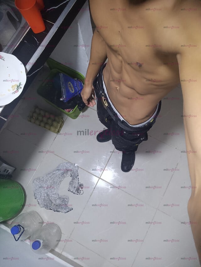 FOTOS DE QUIERES ESTAR CON UN RICO FLAQUITO HABLENME A PASAMOS SUPER RICO