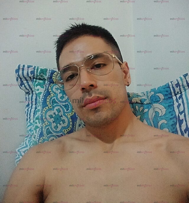FOTOS DE JUAN ROMEO; COMPLACIENTE DOTADO. ÚNICAMENTE MUJERES.