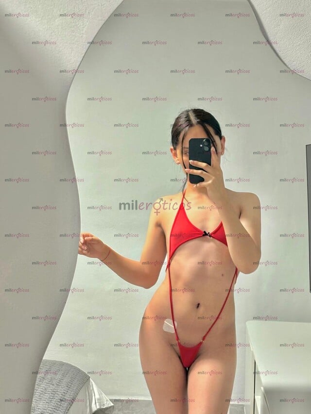 FOTOS DE HOLA SOY MIA, UNA NENA TRANS CON GANAS DE SATISFACER TUS MÁS GRANDES DESEOS.