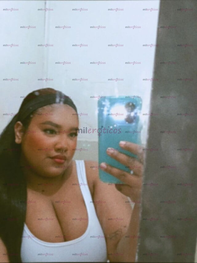 FOTOS DE LINDA MORENA DE CABELLO CRESPO Y CARA LINDA ESPERA POR TI