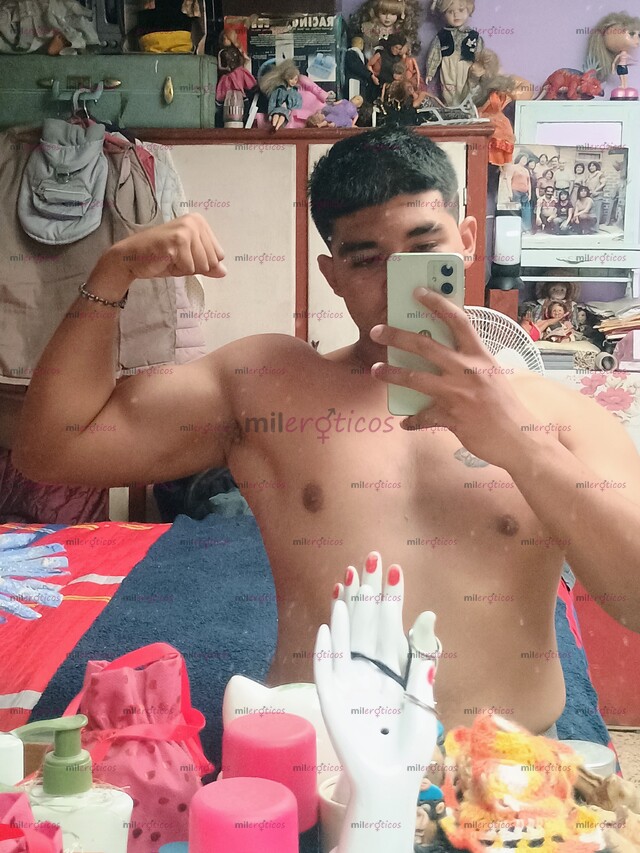 FOTOS DE ROKO ME GUSTA DAR VERGA DURO Y RÁPIDO, APARTE QUE SOY BUENO PARA COJER