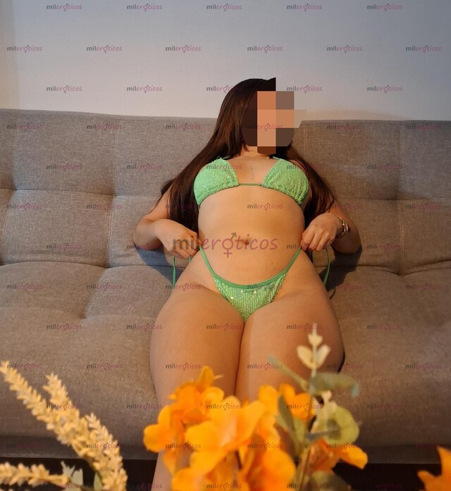 FOTOS DE TIERNA PELINEGRA DISPONIBLE Y COMPLETAMENTE DISPUESTA A LLEVARTE AL PLACER