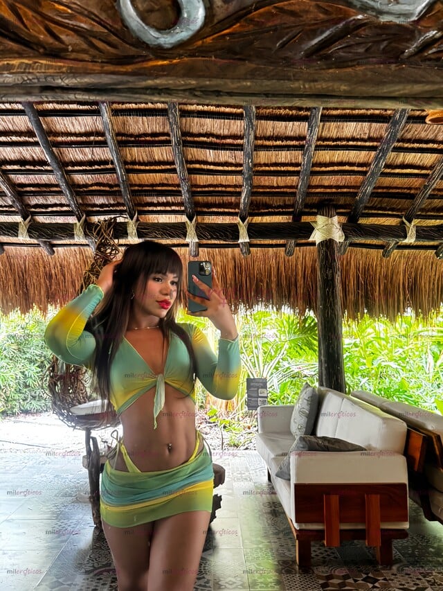 FOTOS DE MORENA JUGOSA FEMENINA Y MUY CALIENTE TENGO UN CULO TRAGÓN Y APRETADITO