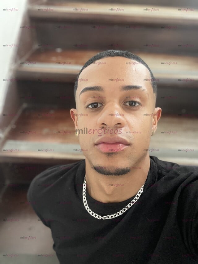 FOTOS DE TÚ POLLO FAVORITO NEGRO Y PAISA SIEMPRE DISPONIBLE
