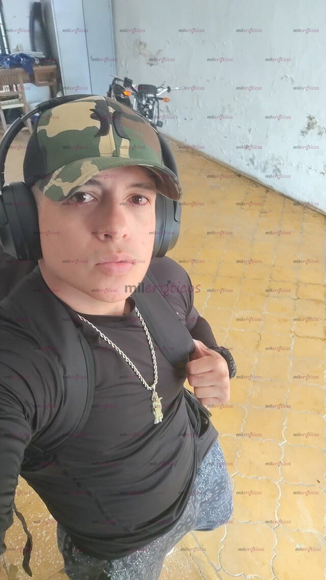 FOTOS DE EDUCADO LIMPIO Y CALIENTE SERVICIAL COMPLACIENTE NADA GROSERO ESTOY ASUS ORDENES