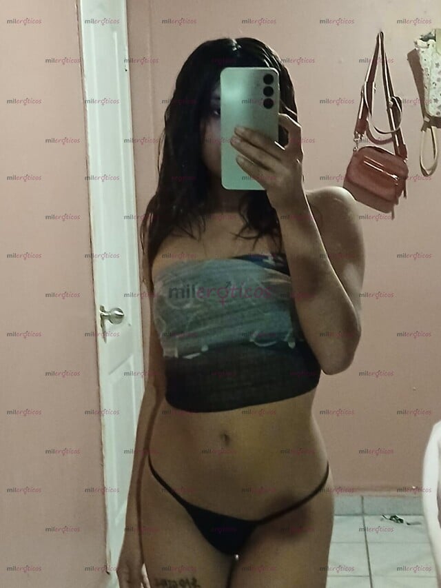FOTOS DE LEA, FLAQUITA CACHONDA LISTA PARA ENCULARTE BB