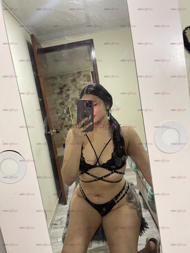 FOTOS DE HOLA SOY CATA SERÍA UN PLACER CONOCERTE