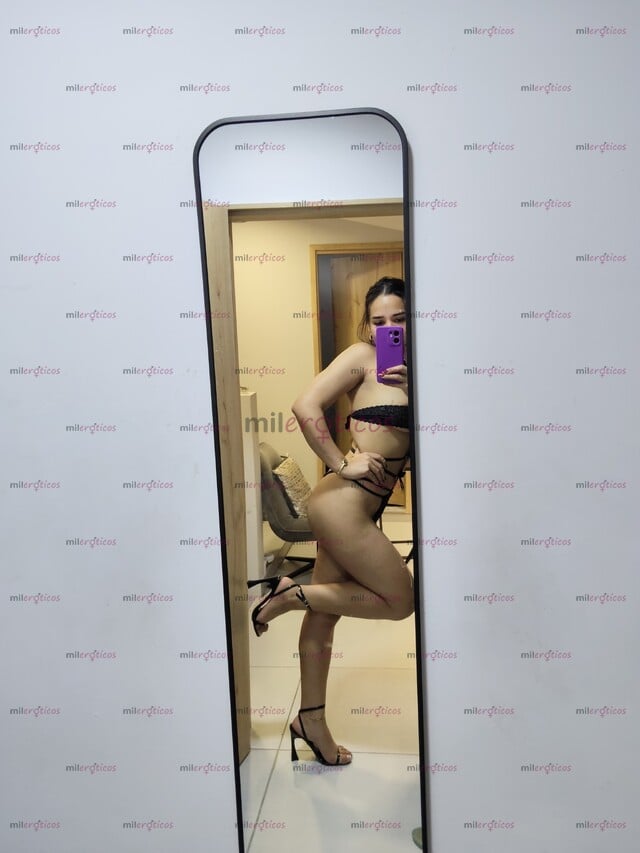 FOTOS DE ANDREA HERMOSA, CALIENTE Y NATURAL DISPONIBLE CON SITIO EN LAURELES