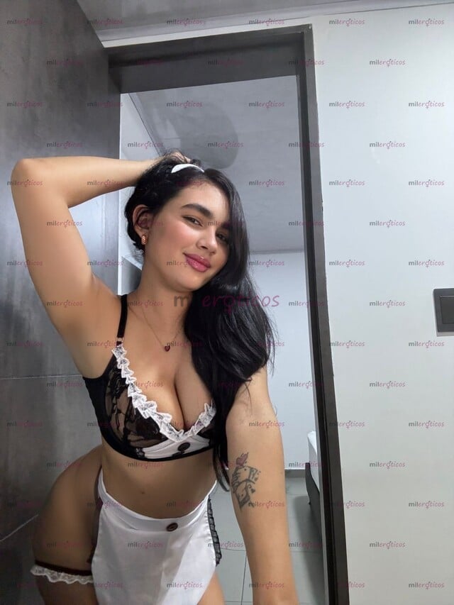 FOTOS DE POLLITA DE 19 AÑITOS DE VAGIN APRETADITA Y MOJADITA