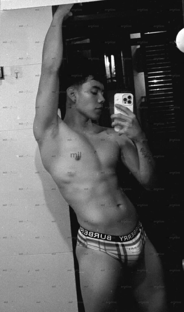 FOTOS DE RECIEN LLEGADO JOVEN POLLO CALIENTE MORBOSO COMPLACIENTE ARDIENTE PERROTE VERGON
