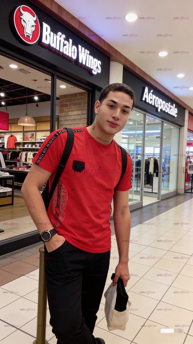 FOTOS DE HOLA MI NOMBRE ES IVÁN UN CHICO RECIÉN LLEGADO A TU CIUDAD CON TAN SOLO 22 CM VE