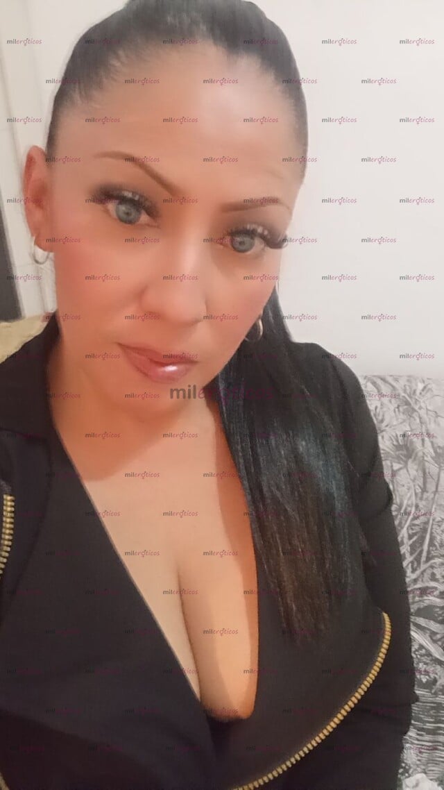 FOTOS DE HOLA SOY UNA MILF , SI BUSCAS PLACER REAL AKY ESTOY DISPONIBLE AMOR CON LUGAR