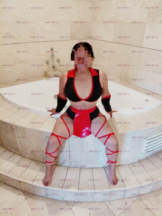 FOTOS DE CHICA NUEVA EN EL AMBIENTE DE 18 AÑOS JOVENCITA UNIVERSITARIA