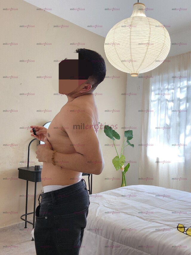 FOTOS DE CHICO SEXY DE BUEN VER, CUERPO BONITO PARA MASAJE, COMPAÑÍA O UN BUEN SEXO.