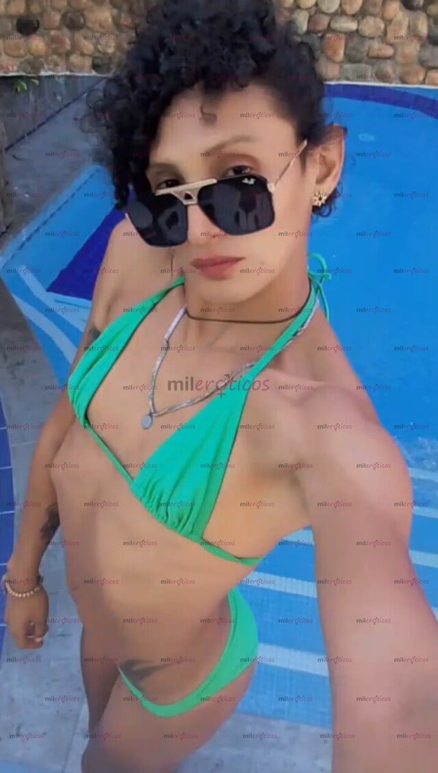 FOTOS DE FLACA, SENCILLA, CARISMÁTICA Y CALIENTE CHICA EN TRANSICIÓN