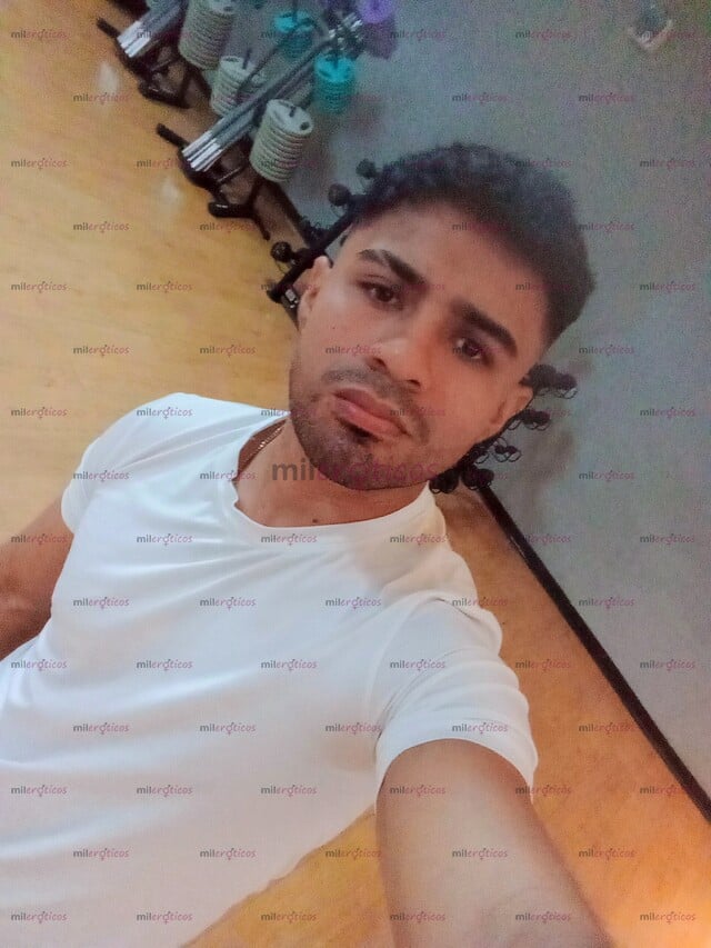 FOTOS DE ME CONSIDERO DE MENTE ABIERTA PARA HACER REALIDAD TUS MAS PROFUNDAS FANTASÍA