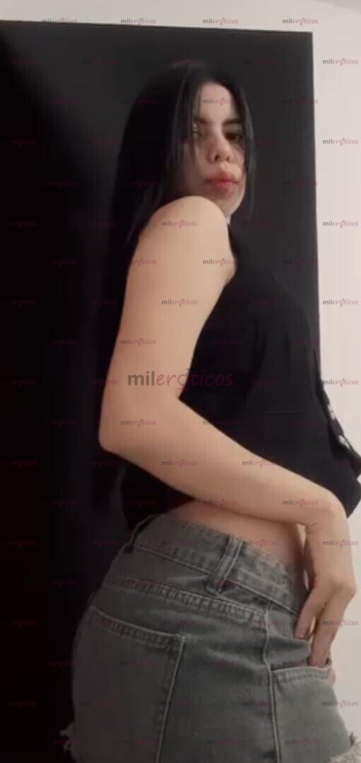 FOTOS DE COSTEÑITA BIEN APRETADITA, CURVAS DE INFARTO, COMPLACIENTE Y CARIÑOSA