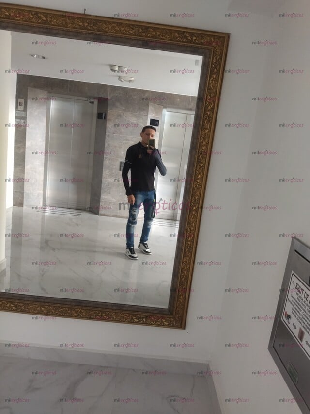 FOTOS DE TU POLLO OBEDIENTE DISPUESTO A CUMPLIR FETICHES