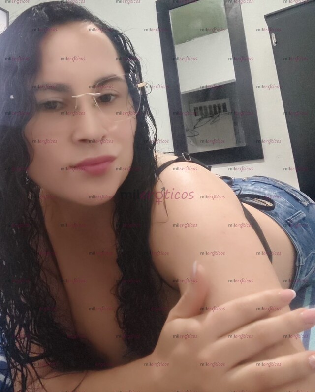 FOTOS DE HOLA AMOR. MI NOMBRE ES PAOLA TENGO 33 AÑOS Y MIDO 150 SOY UNA NENA HERMO