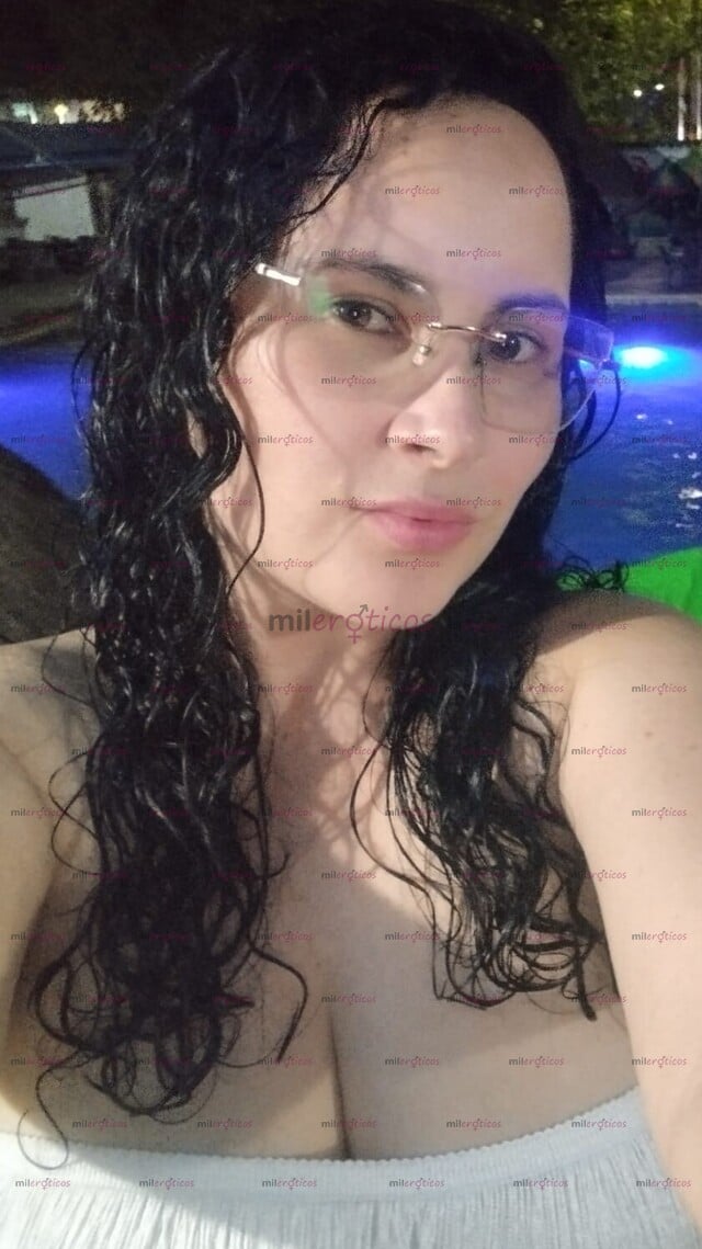 FOTOS DE HOLA AMOR. MI NOMBRE ES PAOLA TENGO 33 AÑOS Y MIDO 150 SOY UNA NENA HERMO