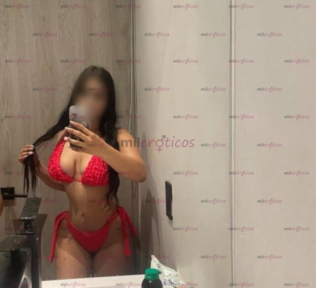 FOTOS DE VANEZA ,JOVEN Y HERMOSA UNIVERSITARIA EN LAURELES EL ORAL SUPER HUMEDO CULONA