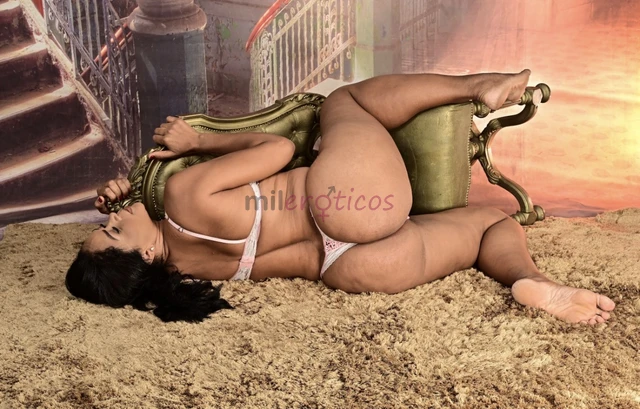 Amores sou lia massoterapeuta venha ter uma experiencia incrivel ao meu lado massagem para quem valoriza discricao elegancia e uma experiencia verdade...