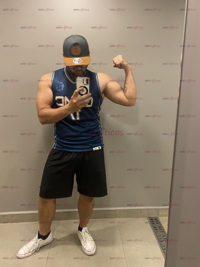 FOTOS DE SCORT MORENO SIEMPRE CON GANAS CALIENTE Y CON BUENA CHARLA