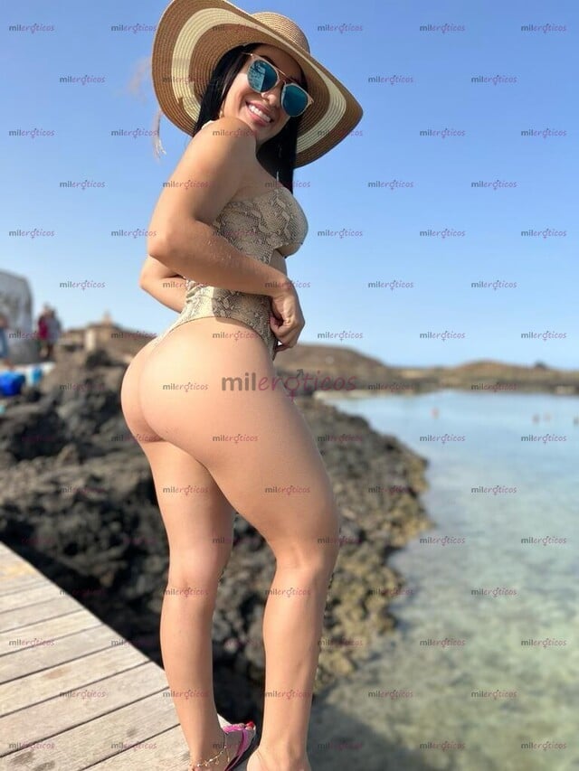 FOTOS DE MIA VOLUPTUOSA BESOS APASIONADOS ARDIENTE, TIERNA JOVENCITA ADICTA AL SEXO