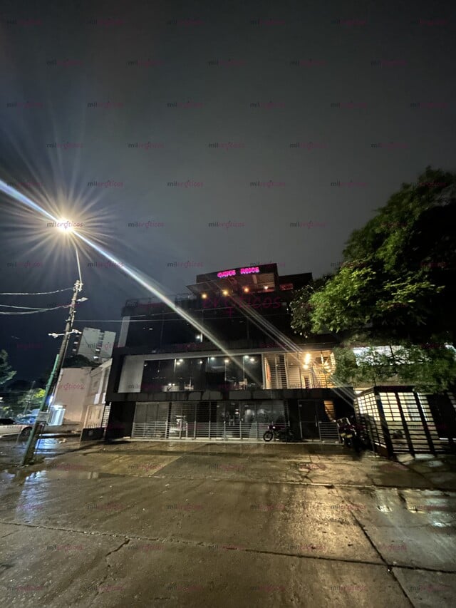 FOTOS DE GATOS ROJOS CLUB CABARET EXCLUSIVO EN EL NORTE DE CALI