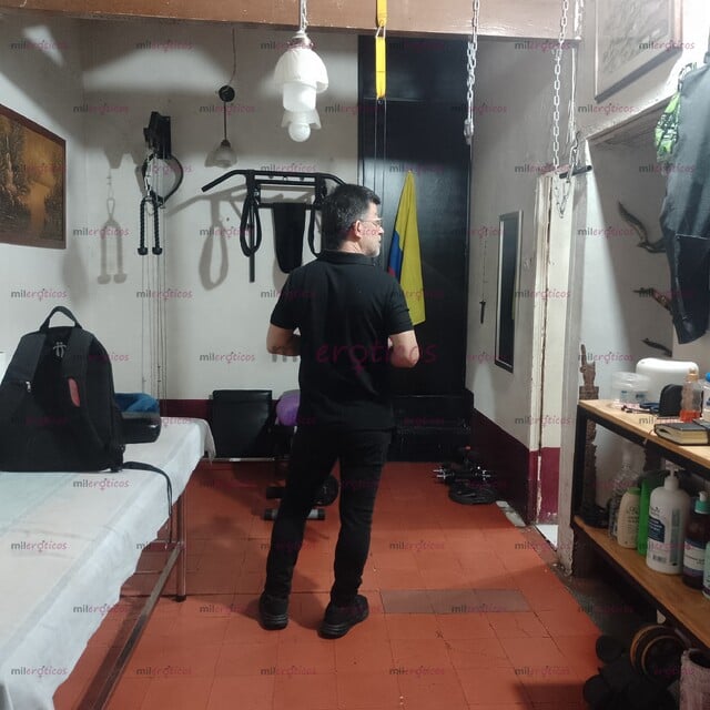 FOTOS DE MASAJISTA CON VOCACION DE SERVICIO OFREZCO SERVICIO PERSONAL EN MEDELLIN COLOMBI