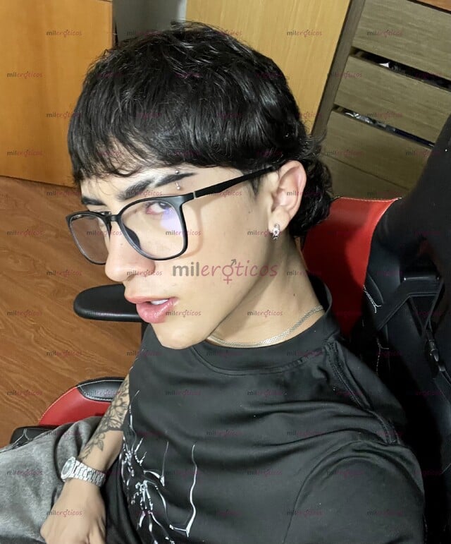 FOTOS DE CHICO JOVEN, COMPLACIENTE Y DISPONIBLE PARA TI!!