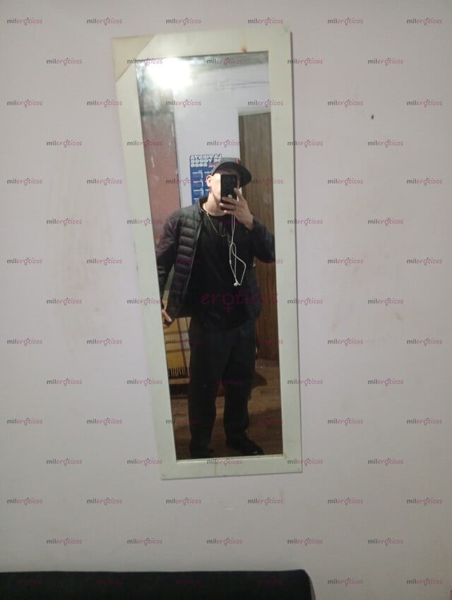 FOTOS DE HOLA JOVEN DE 24 AÑOS BUEN CUERPO ....TE OFREZCO BUEN SEXO Y BUENA NOCHE ....MIS