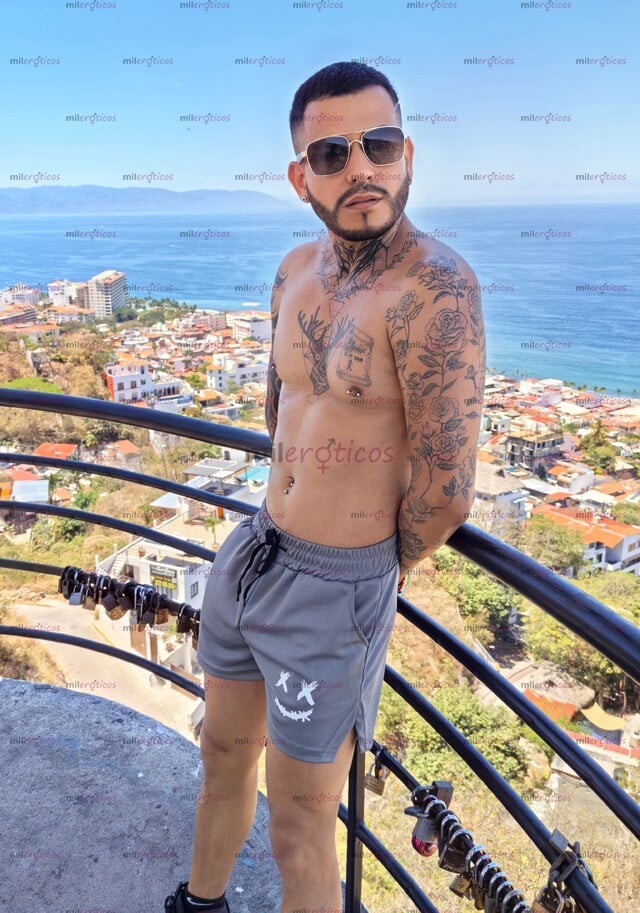 FOTOS DE MASAJISTA.GUAPO JOVEN.SEXY VARONIL.DISCRETO.BI