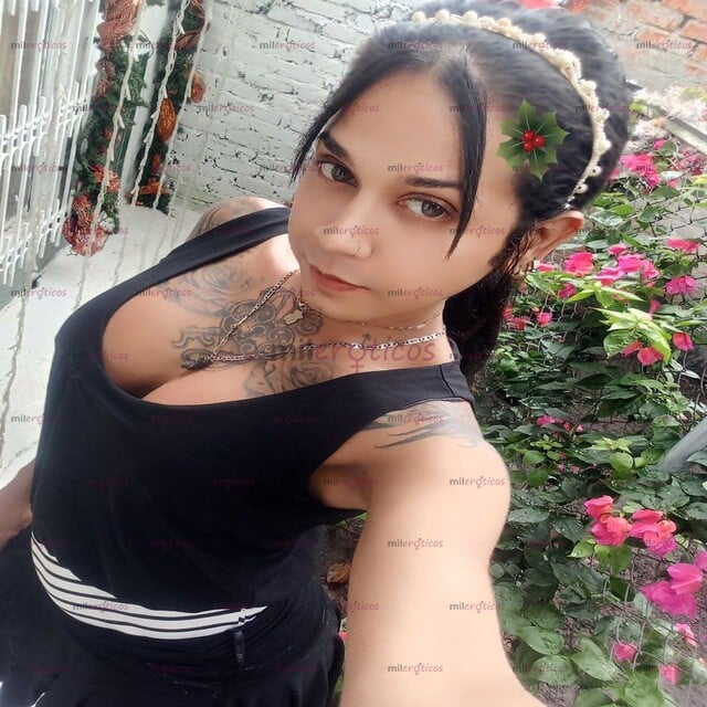 FOTOS DE ANGELICA... CALEÑITA, VERSATIL, DOTADA, SENOS GRANDES, COLA GRANDE