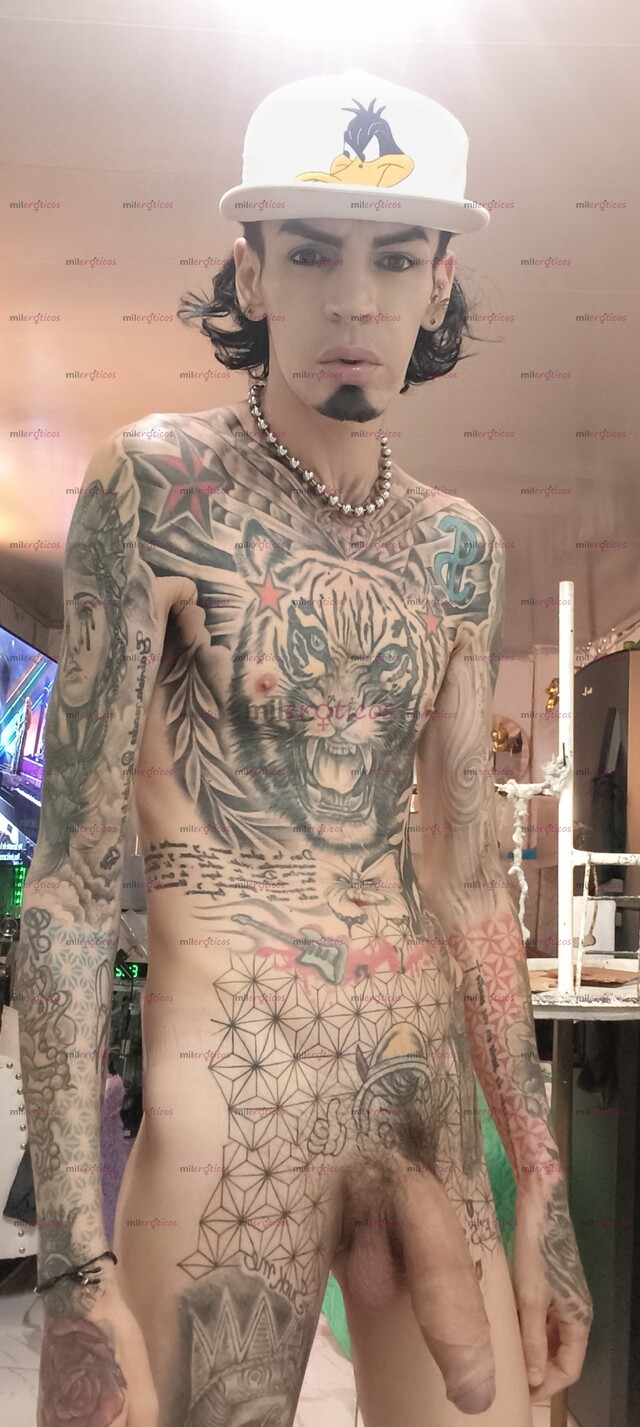 FOTOS DE FLACO BLANCO TATUADO ACTIVO SEXUAL CON SITIO