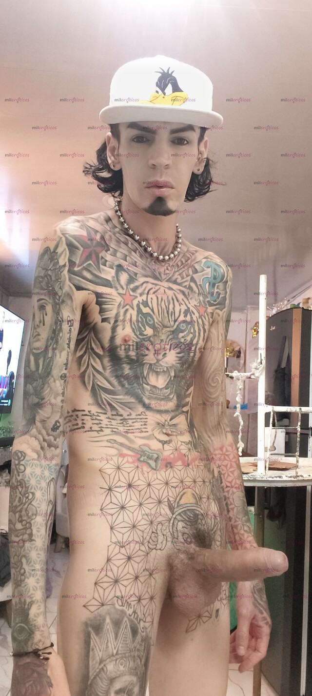 FOTOS DE FLACO BLANCO TATUADO ACTIVO SEXUAL CON SITIO