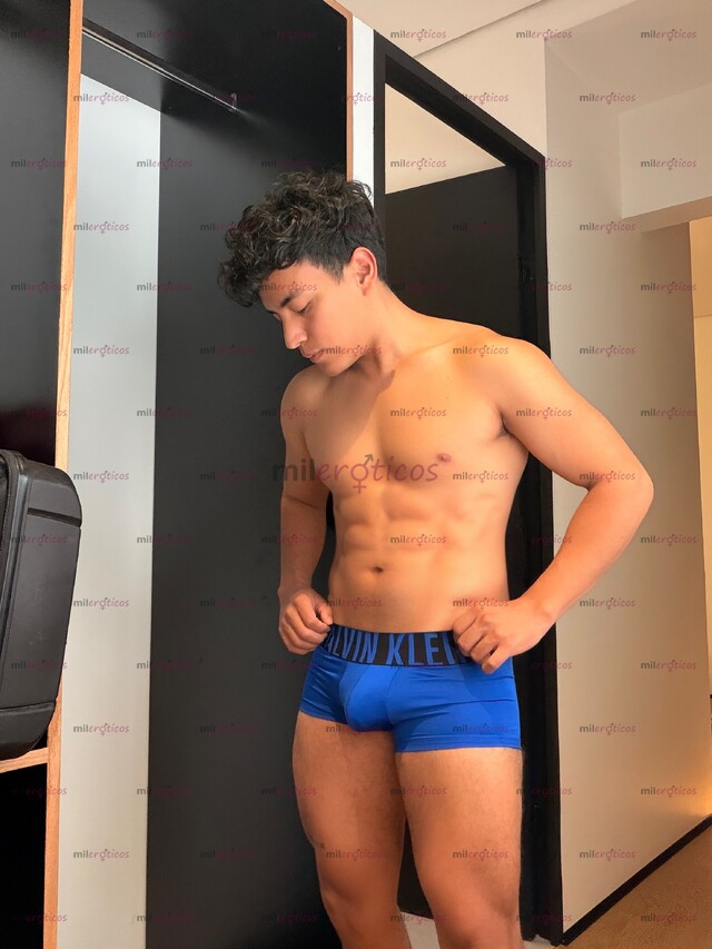 FOTOS DE DISPONIBLE POR UNOS DÍAS! TAPATÍO UNIVERSITARIO GUAPO DEPORTISTA