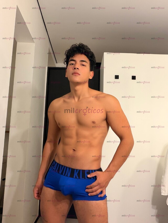 FOTOS DE DISPONIBLE POR UNOS DÍAS! TAPATÍO UNIVERSITARIO GUAPO DEPORTISTA