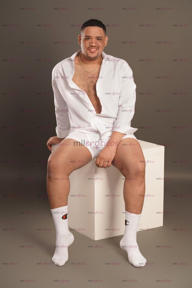 FOTOS DE JOVEN EXTRAJERO GUAPO ,VERGON LECHERO 20CM COMPLACIENTE
