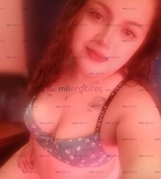 FOTOS DE BAJITA PERO BLANQUITA PIERNUDA Y NALGONA