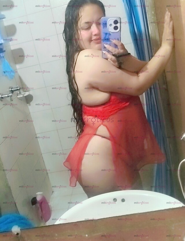 FOTOS DE BAJITA PERO BLANQUITA PIERNUDA Y NALGONA