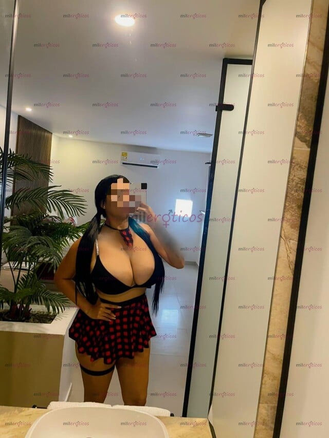 FOTOS DE ELEGANTE TETONA SEXY, Y DOMICILIO AL NORTE DE LA CIUDAD