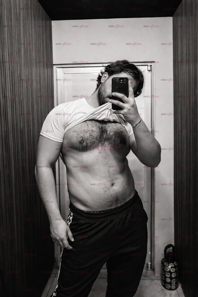 FOTOS DE GYM, BARBA Y PIEL. NO NECESITO MÁS PARA PERDERTE LA CALMA.