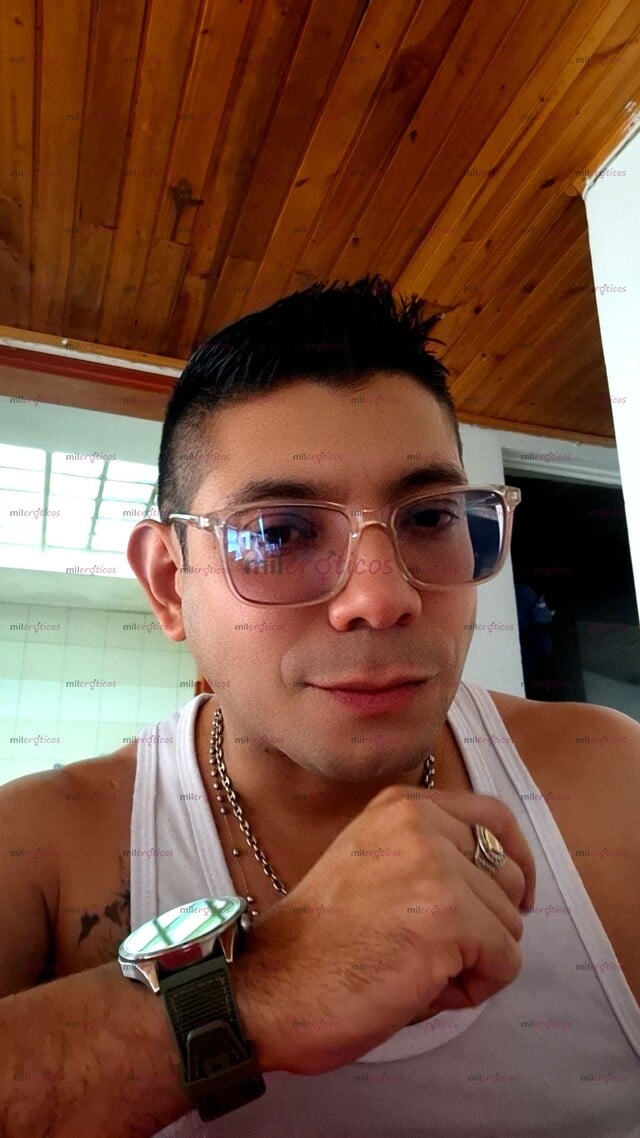 FOTOS DE HOLA MUCHO GUSTO ME LLAMO EDUAR DE 39 AÑOS MADURO CON GANAS DE SATISFACER TUS DE